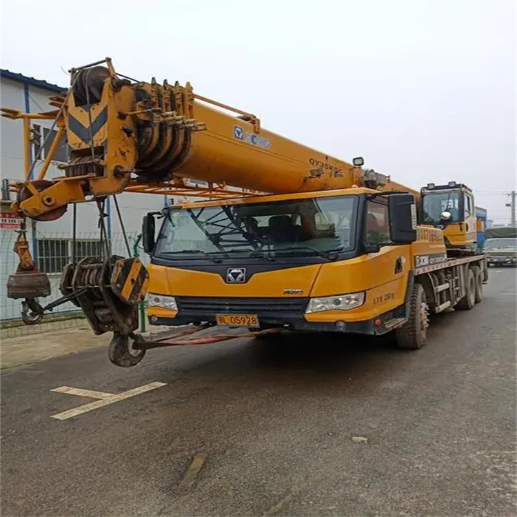 红坪镇吊车出租保险：全面覆盖，安全无忧