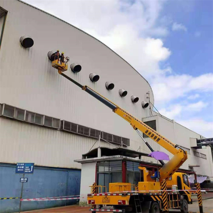 红坪镇高空作业车出租服务：专业广告牌安装解决方案