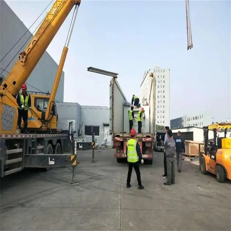 红坪镇如何找到附近的吊车救援服务