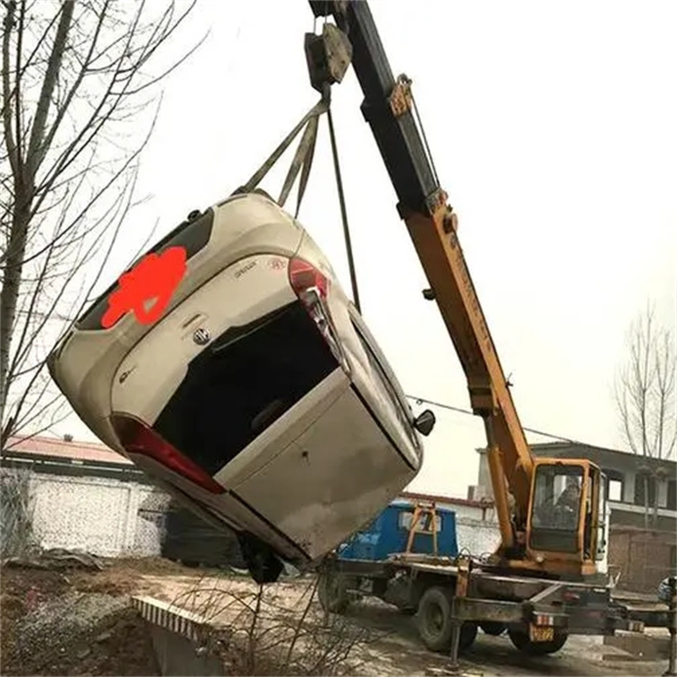 红坪镇随时待命，吊车24小时道路救援服务全解析